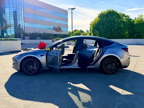Used 2025 Tesla Model 3 RWD image 30