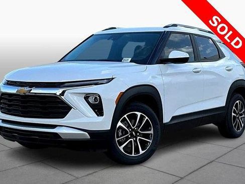 New 2025 Chevrolet TrailBlazer LT w/ Convenience Package image 1