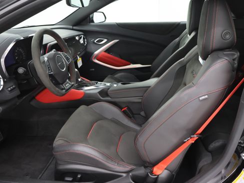 Used 2024 Chevrolet Camaro ZL1 RWD image 8