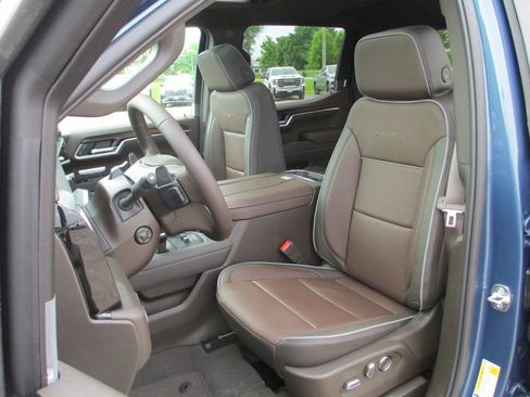 New 2026 GMC Sierra 1500 Denali AWD/4WD image 12