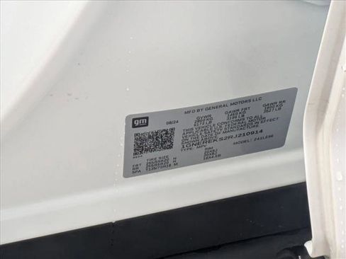 Used 2024 Chevrolet Traverse LS w/ Midnight/Sport Edition image 24