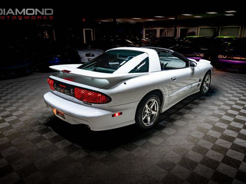 Used 2000 Pontiac Firebird Formula image 4