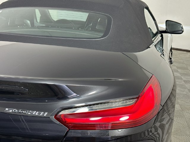 Used 2020 BMW Z4 sDrive30i w/ Premium Package RWD image 29