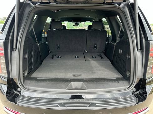 Used 2025 Chevrolet Tahoe LT image 23