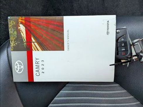 Used 2023 Toyota Camry SE image 22