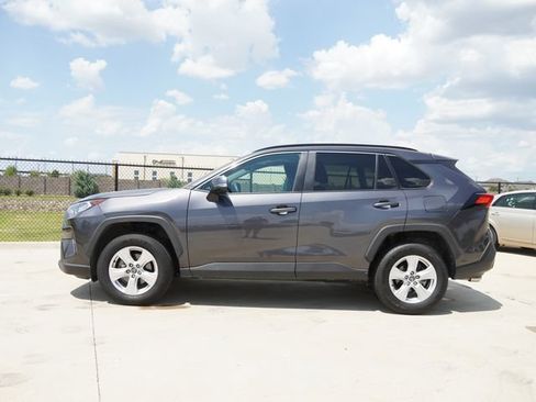 Used 2020 Toyota RAV4 XLE w/ Convenience Package AWD/4WD image 6