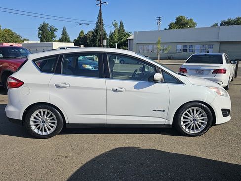 Used 2015 Ford C-MAX SEL image 6