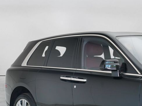 Certified 2020 Rolls-Royce Cullinan AWD/4WD image 2