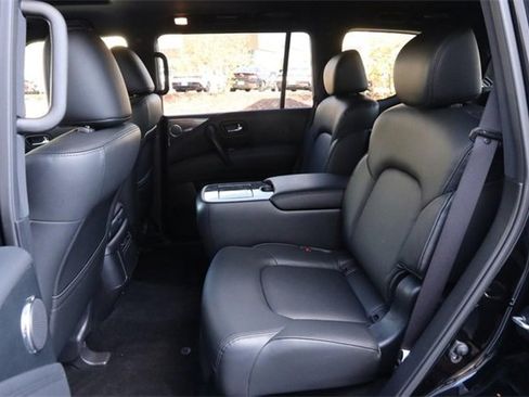Certified 2024 Nissan Armada SL w/ Midnight Edition Package image 11