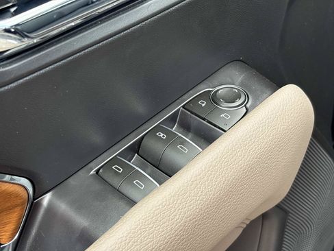 Used 2026 GMC Canyon Denali AWD/4WD image 14