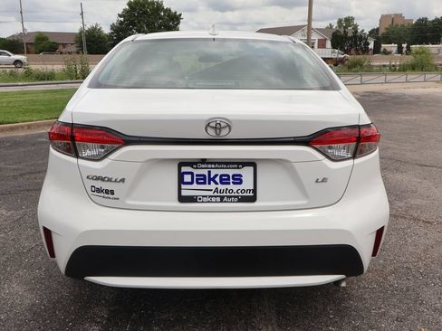 Used 2022 Toyota Corolla LE FWD image 6