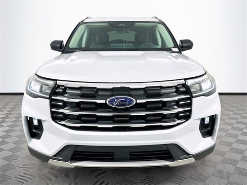 New 2026 Ford Explorer Active w/ Active Comfort Package image 2