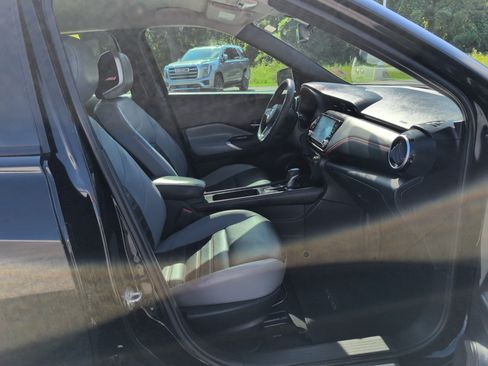 Used 2021 Nissan Kicks SR w/ SR Premium Package FWD image 29