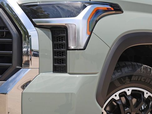 Used 2026 Toyota Tundra SR5 w/ TRD Off-Road Package AWD/4WD image 11