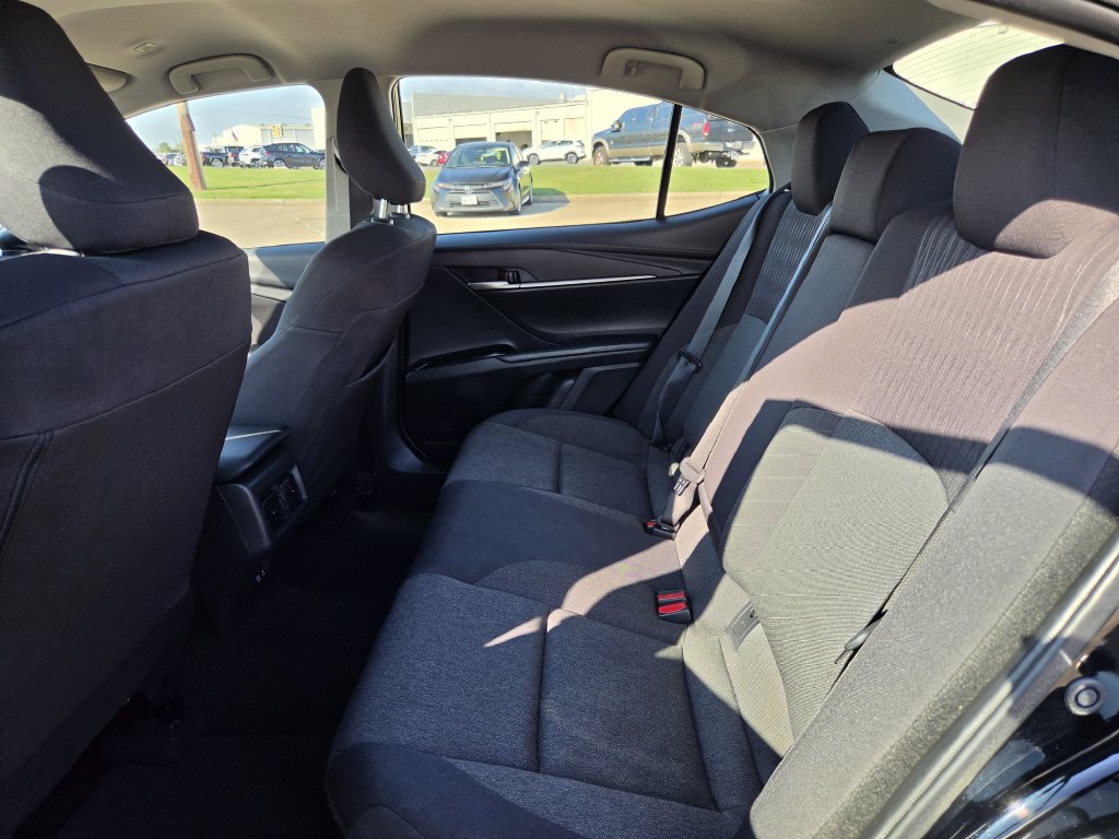 Used 2025 Toyota Camry LE FWD image 28