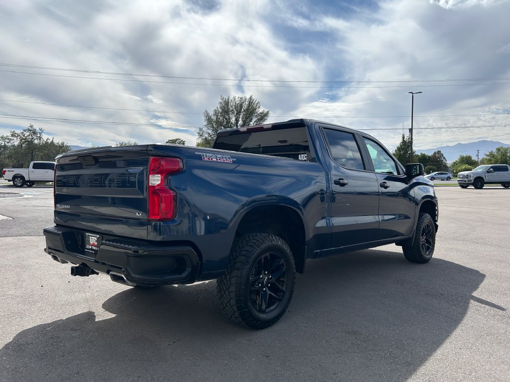 Used 2019 Chevrolet Silverado 1500 LT Trail Boss w/ Convenience Package AWD/4WD image 4