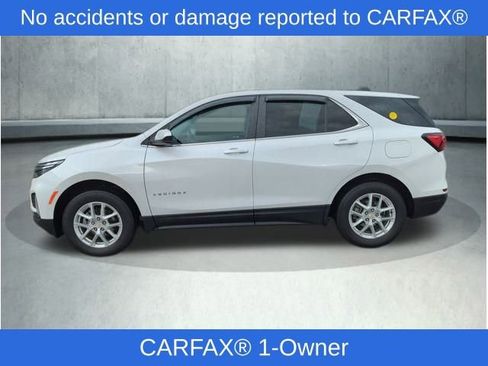 Used 2022 Chevrolet Equinox LT image 2