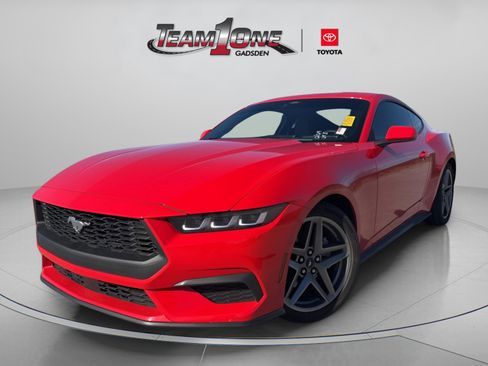 Used 2024 Ford Mustang Coupe image 5