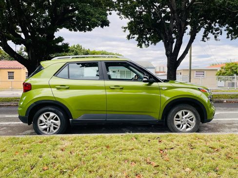 Used 2020 Hyundai Venue SEL w/ Convenience Package image 6