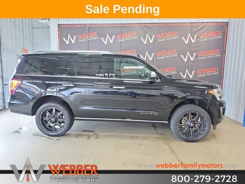 Used 2018 Ford Expedition Platinum AWD/4WD image 3