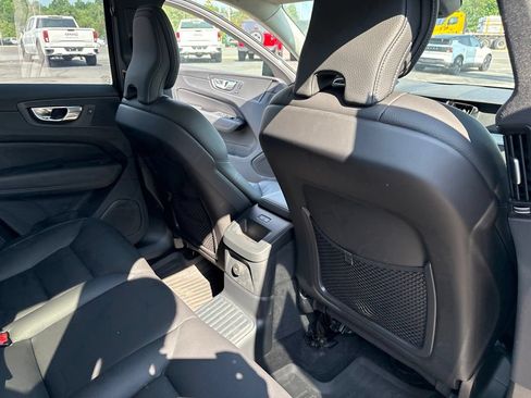 Certified 2025 Volvo XC60 T8 Plus w/ Protection Package Premier AWD/4WD image 35