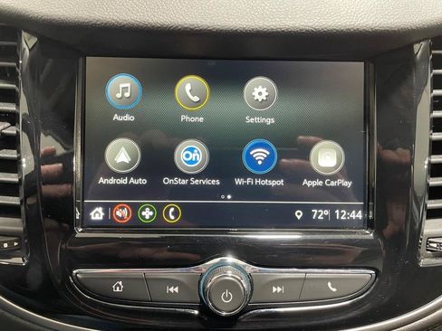 Used 2018 Chevrolet Trax LT w/ LT Convenience Package FWD image 31