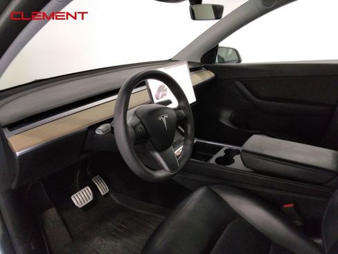 Used 2022 Tesla Model Y Performance image 23