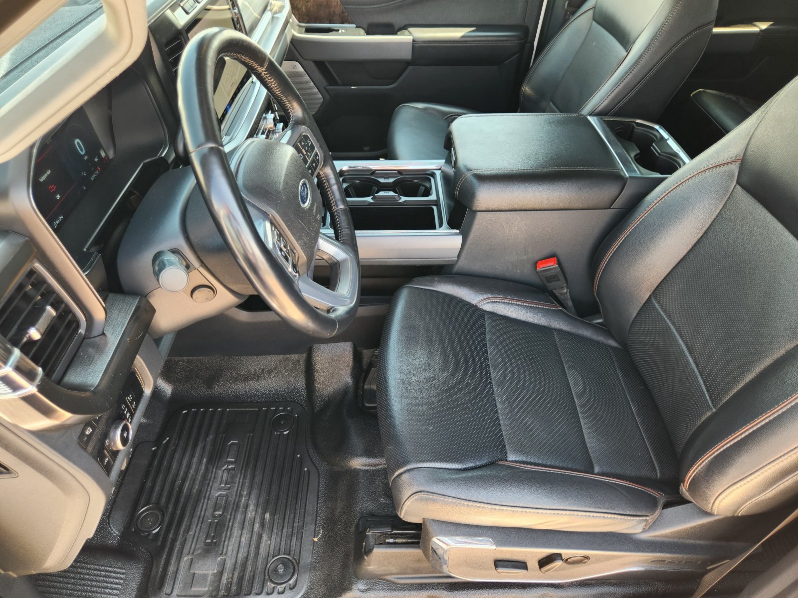 Used 2024 Ford F350 Lariat w/ Lariat Ultimate Package AWD/4WD image 15