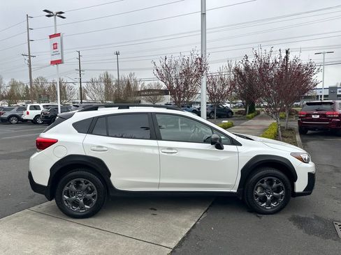 Used 2021 Subaru Crosstrek 2.5i Sport w/ Moonroof Package image 6