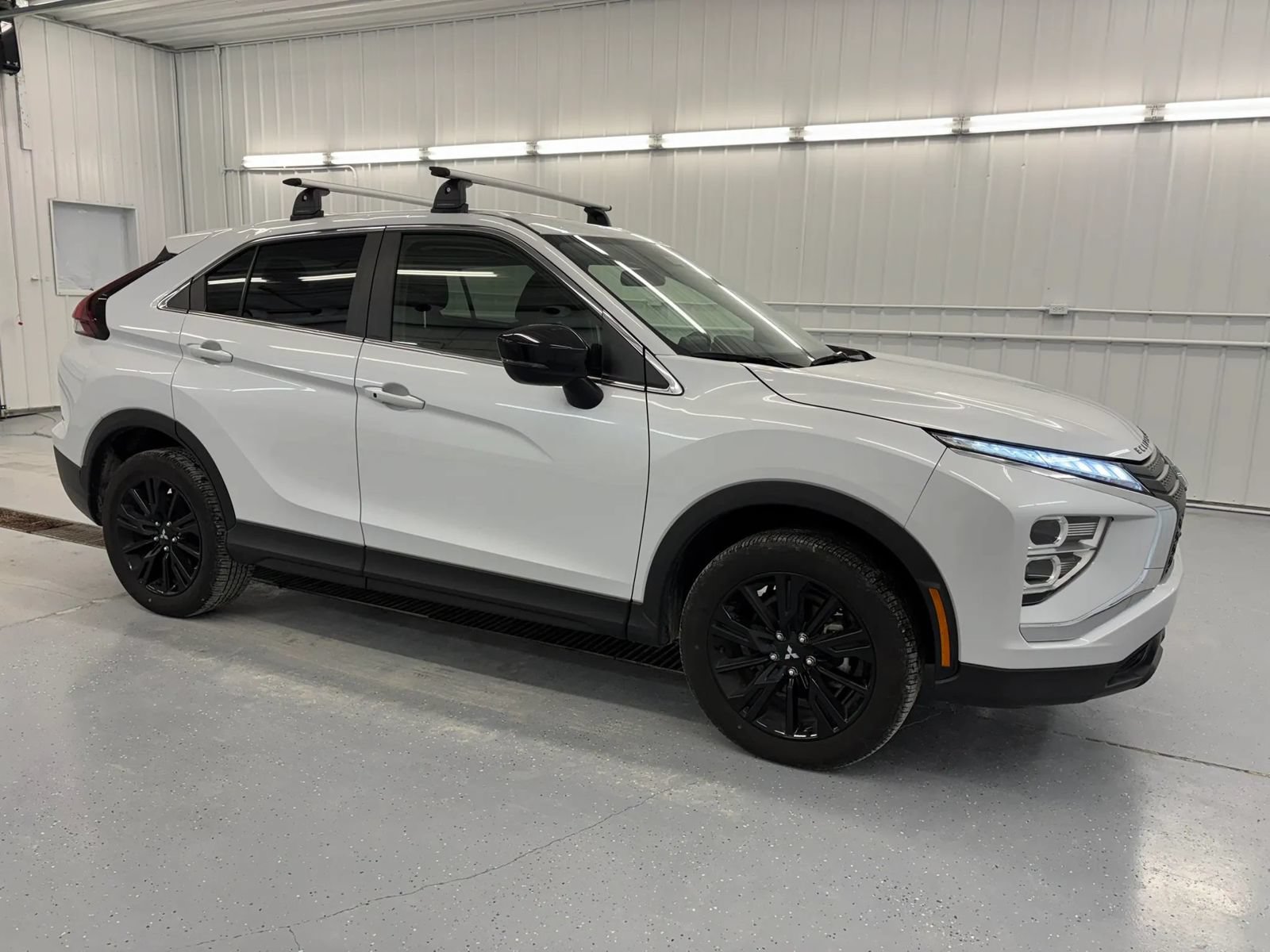 Used 2024 Mitsubishi Eclipse Cross LE AWD/4WD image 1