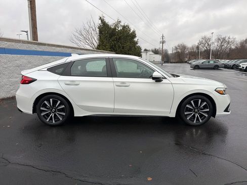 Certified 2023 Honda Civic EX-L image 6