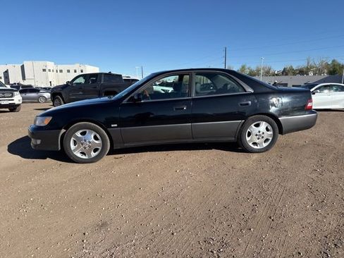 Used 2000 Lexus ES 330 image 2