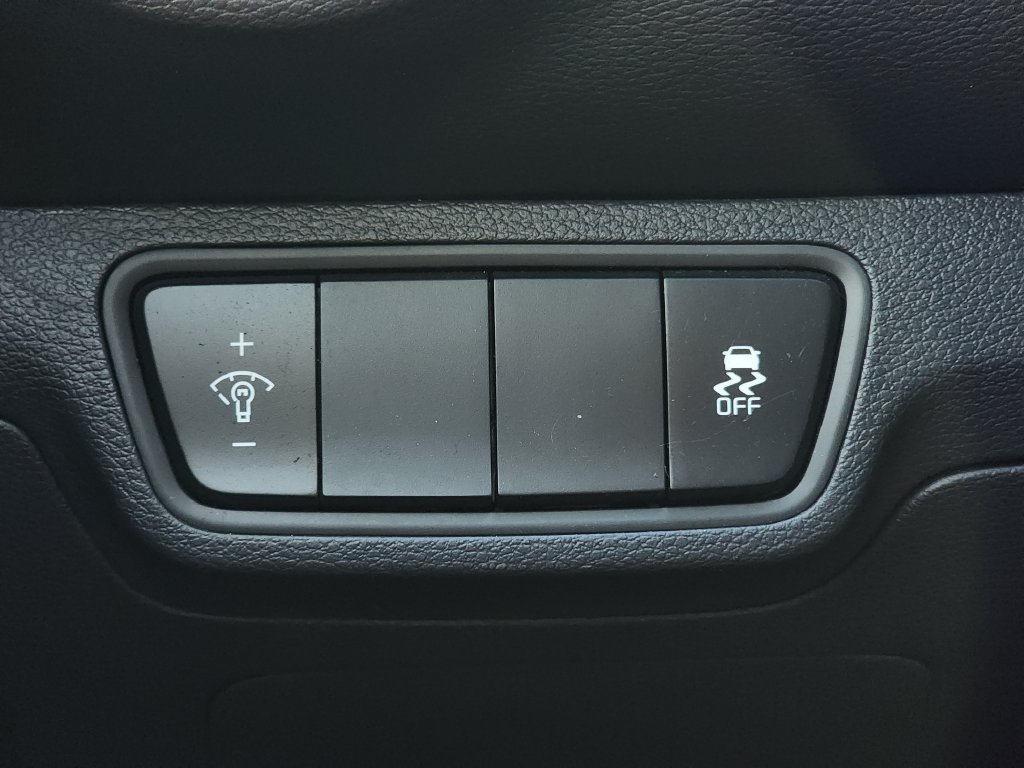 Certified 2024 Kia Forte LXS FWD image 27