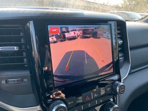 New 2026 RAM 1500 4x4 Crew Cab image 21