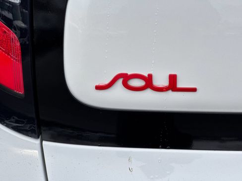 Used 2018 Kia Soul ! w/ Tech Package image 27