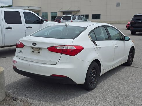Used 2016 Kia Forte LX FWD image 3