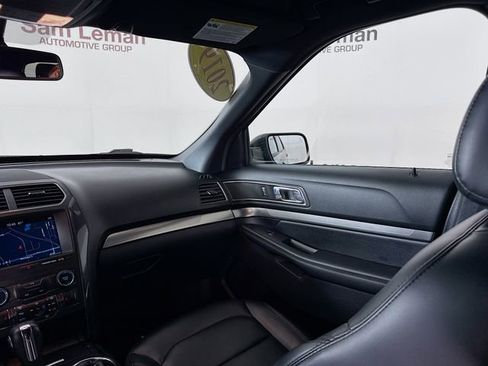Used 2019 Ford Explorer XLT w/ Equipment Group 202A image 23