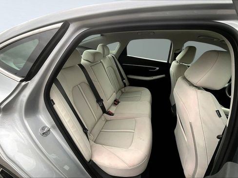 Used 2025 Hyundai Sonata SEL FWD image 25