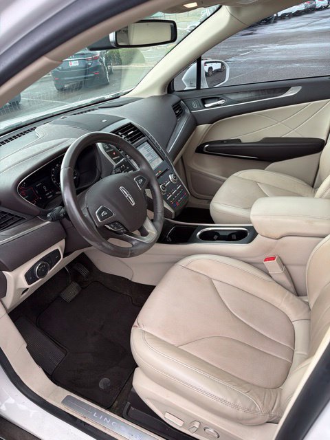 Used 2019 Lincoln MKC Reserve AWD/4WD image 17