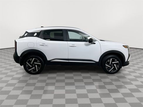 New 2026 Nissan Kicks SV image 9