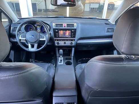 Used 2017 Subaru Outback 3.6R Limited AWD/4WD image 20