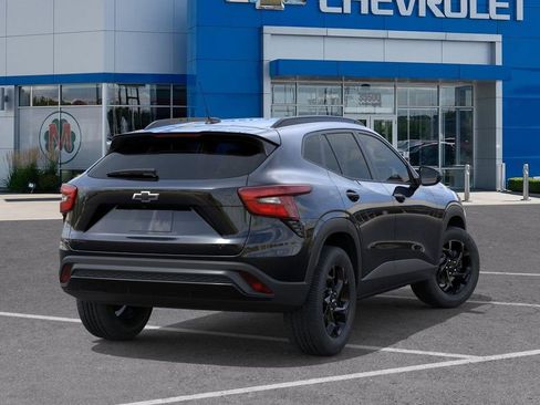 New 2026 Chevrolet Trax LT FWD image 4
