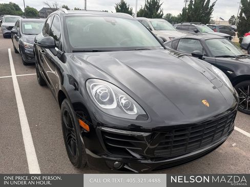 Used 2017 Porsche Macan S AWD/4WD image 3