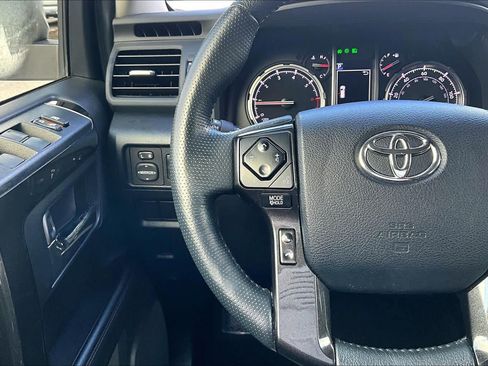 Used 2024 Toyota 4Runner TRD Off-Road Premium w/ Moonroof Package AWD/4WD image 25