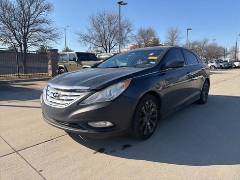 Used 2012 Hyundai Sonata SE w/ Navigation & Sunroof Pkg image 4