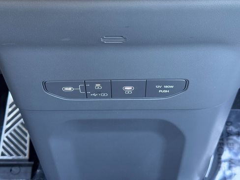 Used 2024 Kia EV9 GT-Line image 33