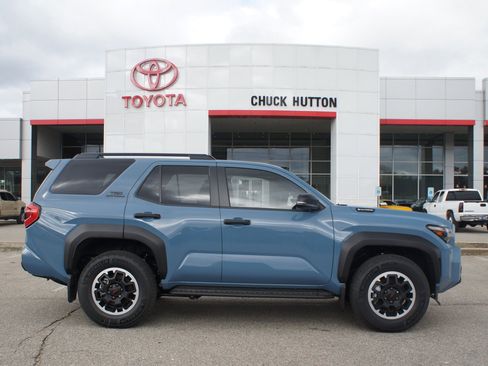 Used 2025 Toyota 4Runner TRD Off-Road image 21