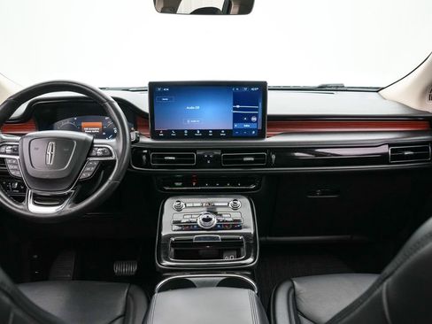 Used 2022 Lincoln Nautilus Reserve AWD/4WD image 15