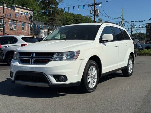 Used 2016 Dodge Journey SXT image 1