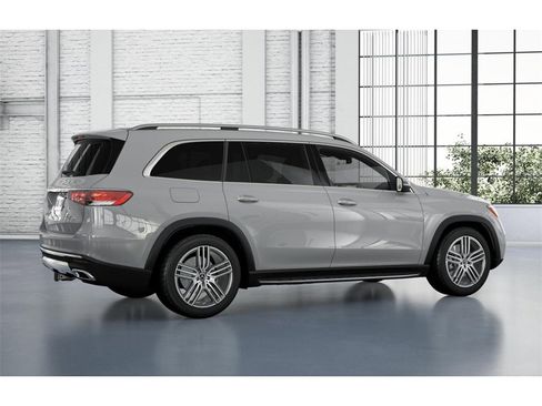 New 2026 Mercedes-Benz GLS 450 4MATIC image 19